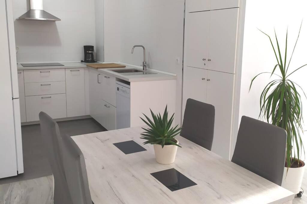 Apartament Playa Escollera Estepona Zewnętrze zdjęcie